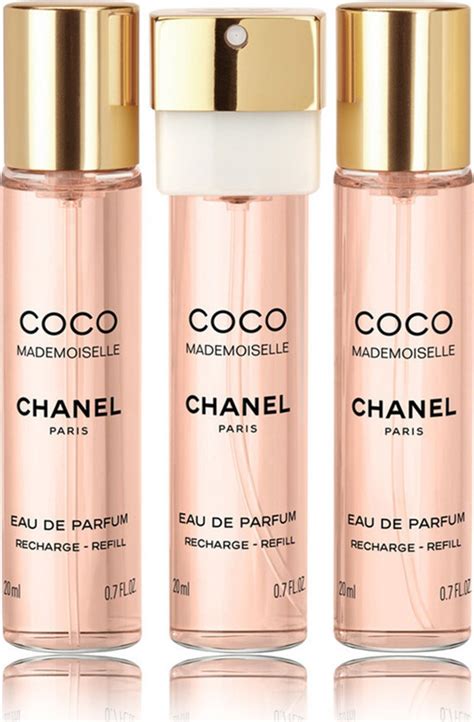 COCO MADEMOISELLE Eau de Parfum Twist and Spray Set.